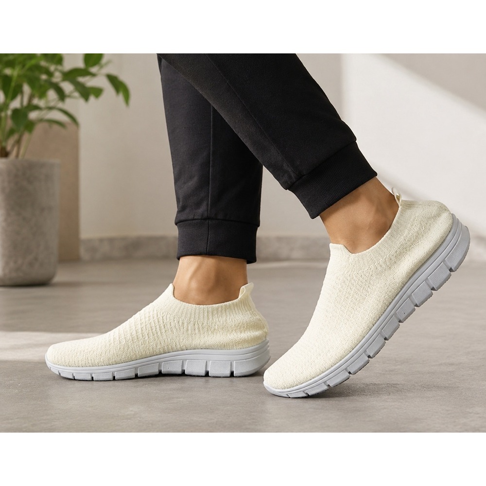 Unbranded Slip On Sneakers Women 6.5 Cream Knit Mesh Lightweight Walking Shoes